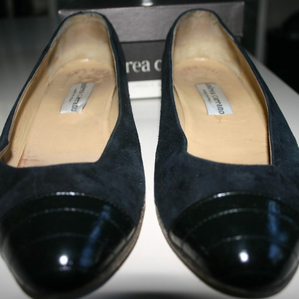 Andrea Carrano Suede Flats Navy Blue 7 1/2 B with 1" Heel Italy Pre-owned